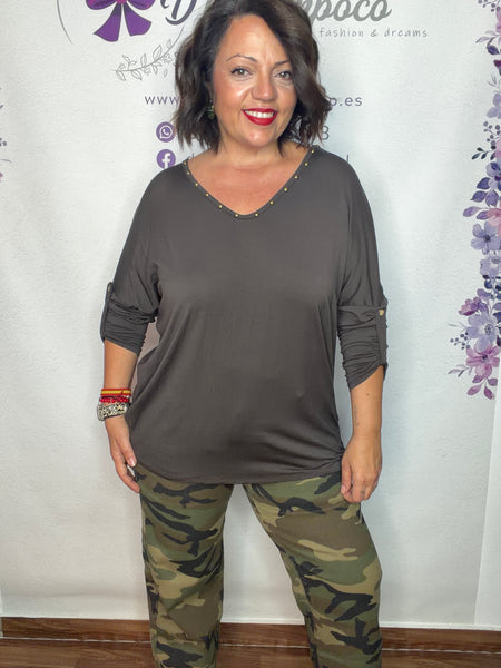 Camiseta Tachuelas