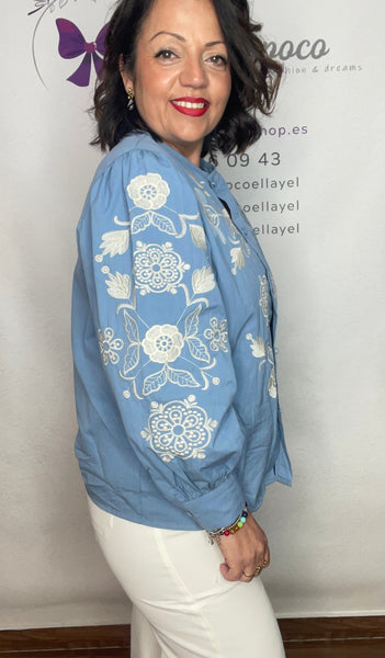 Blusa Bordados