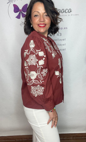 Blusa Bordados