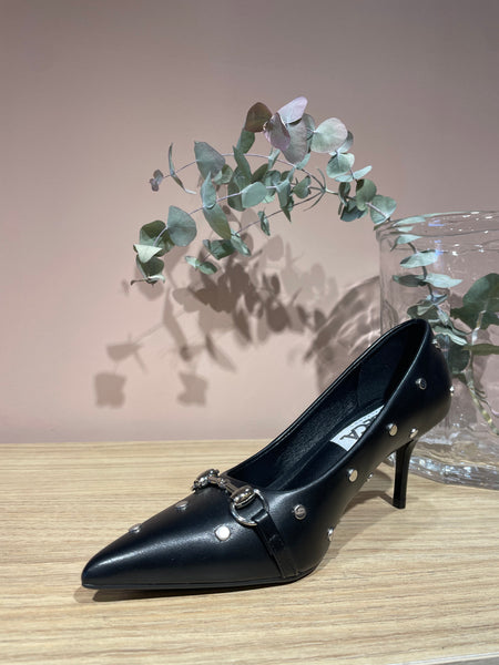 Zapato Tachuelas