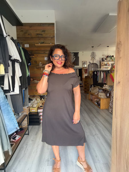 Vestido Tachuelas