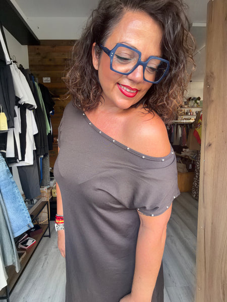 Vestido Tachuelas