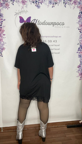 Camiseta encaje oversize