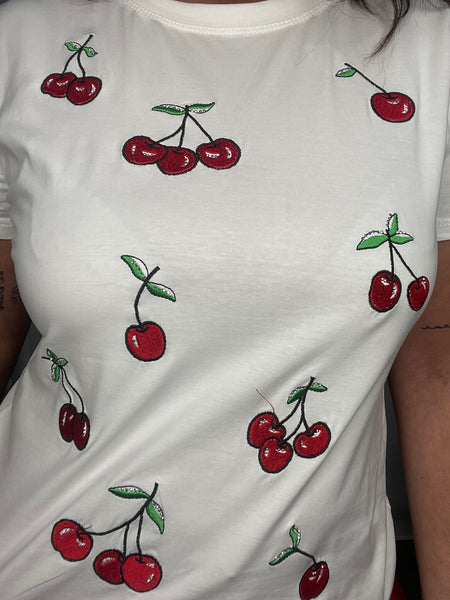 Camiseta Cerezas/bordada